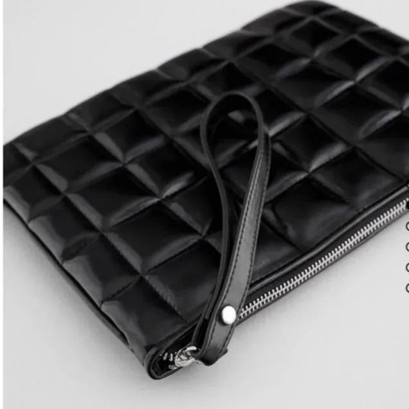 Zara NWT Black Quilted Clutch - Picture 2 of 14